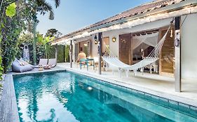 Villa 007